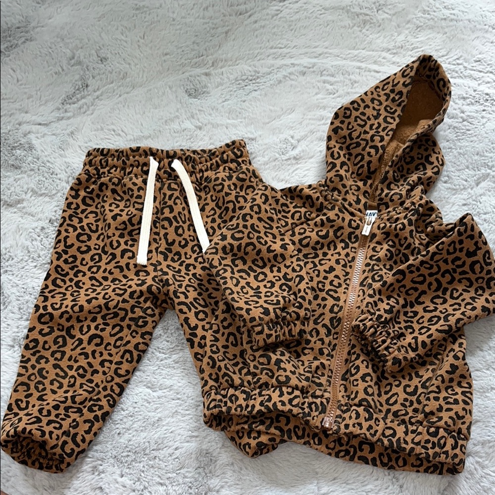 Old Navy Brown and Black Jogger Matching Set